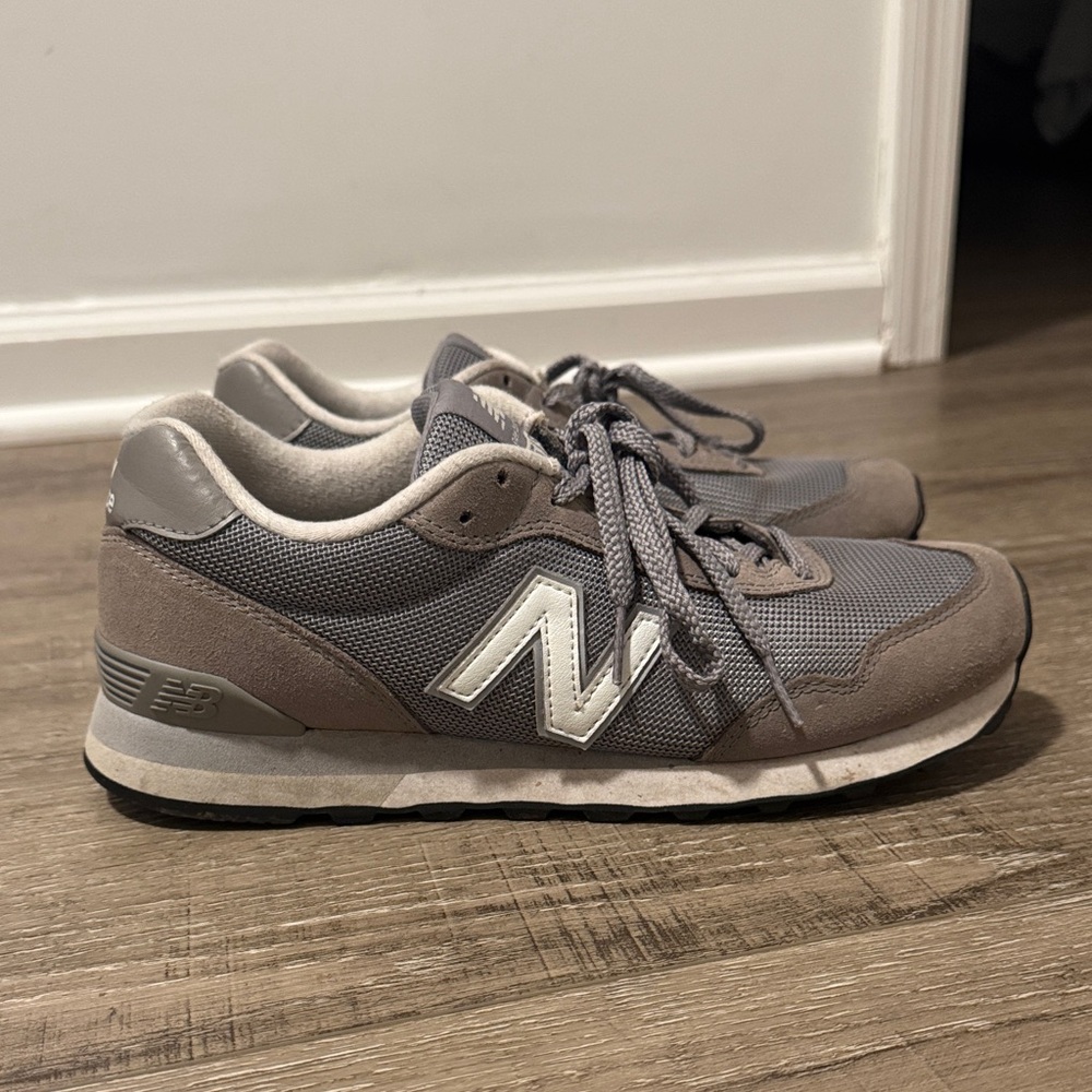 New Balance Women’s Gray 515 Retro Runner Sneakers